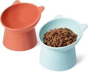Amazon Basics Raised Cat Feeding Bo...