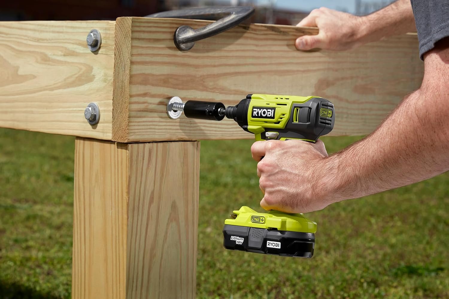 Ryobi RCK182M-140S 18V ONE+ Impact Driver and Circular Saw Kit (1 x 4.0 Ah) - Image 4
