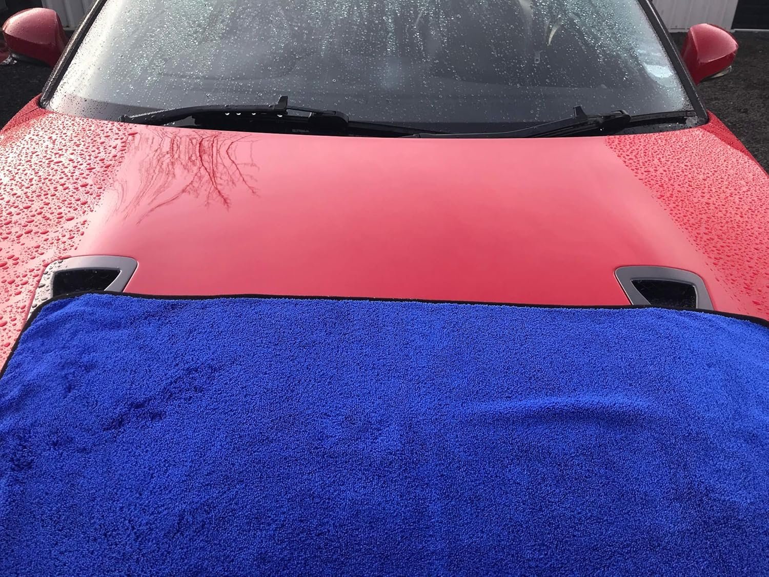 Signature Car Care - Extra Large Microfibre Drying Towel (90cmx70cm) - Super Absorbent Car Drying Cloth - Cleaning Accessories - Image 5